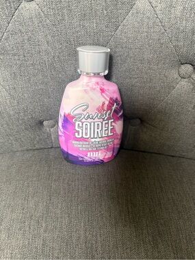 Sunset Soiree Pink Tanning Lotion by TNT